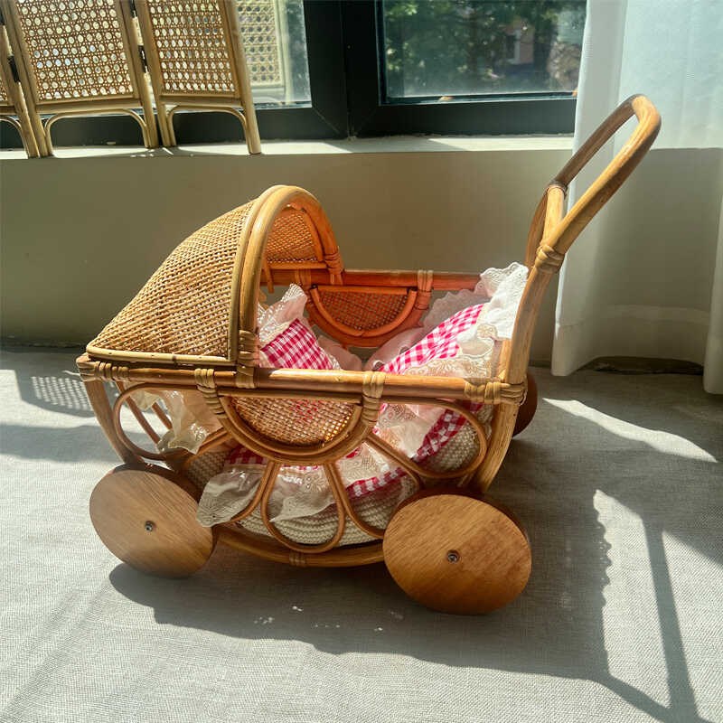 Woven Rattan Baby Stroller Vin - Baby Nursery Vintage Decor recension och pris